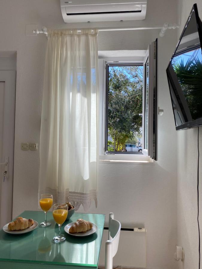 Apartment Sara Trogir Eksteriør billede