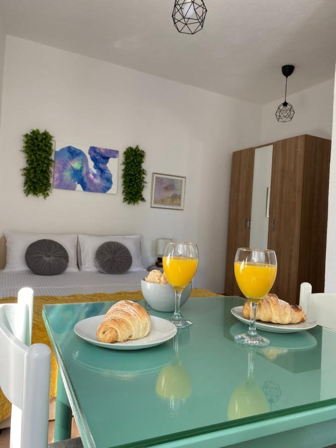 Apartment Sara Trogir Eksteriør billede